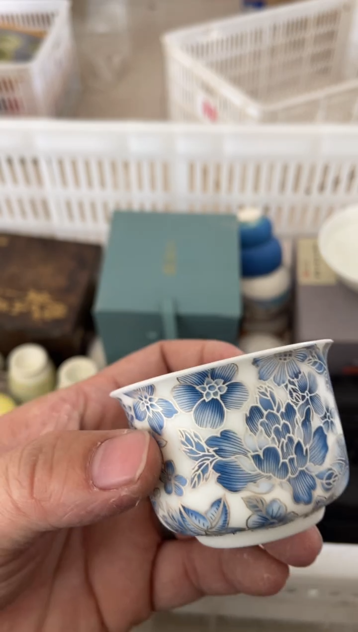 杯无运费险有瑕疵的摄影的产品有使用过的痕迹有点脏介意勿拍杯