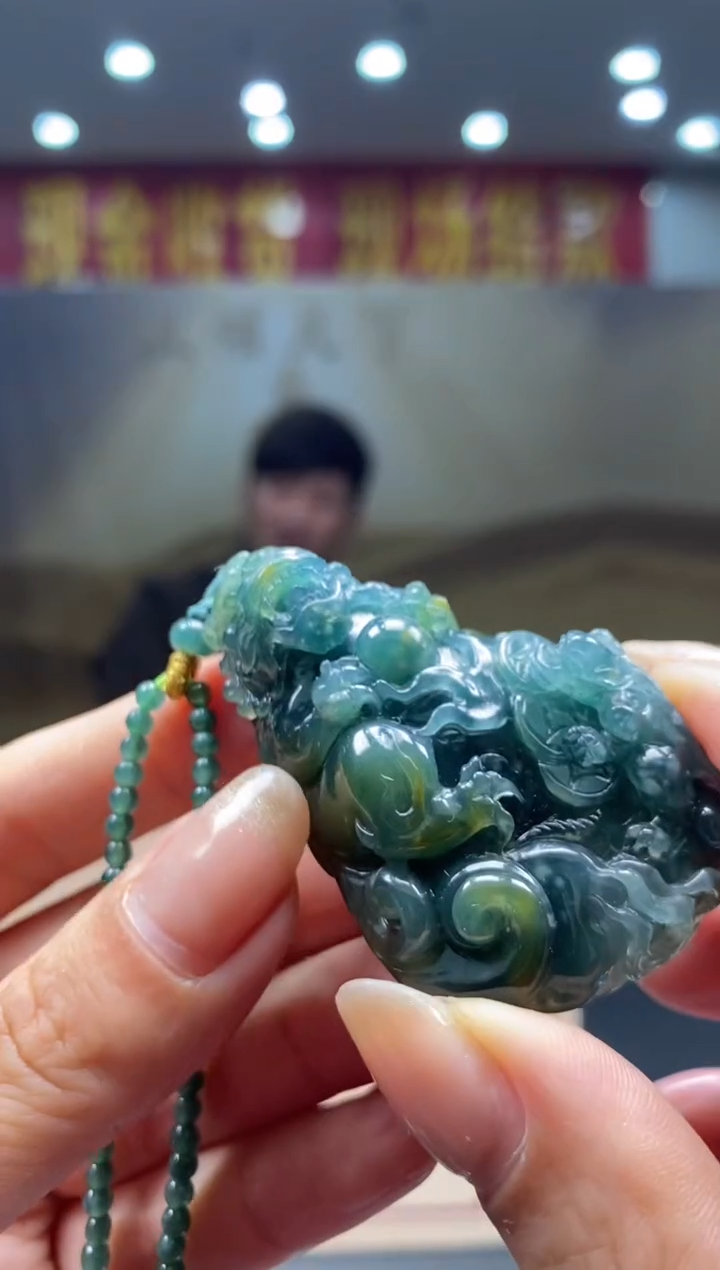 【闪购商品】翡翠颈饰未镶嵌********894