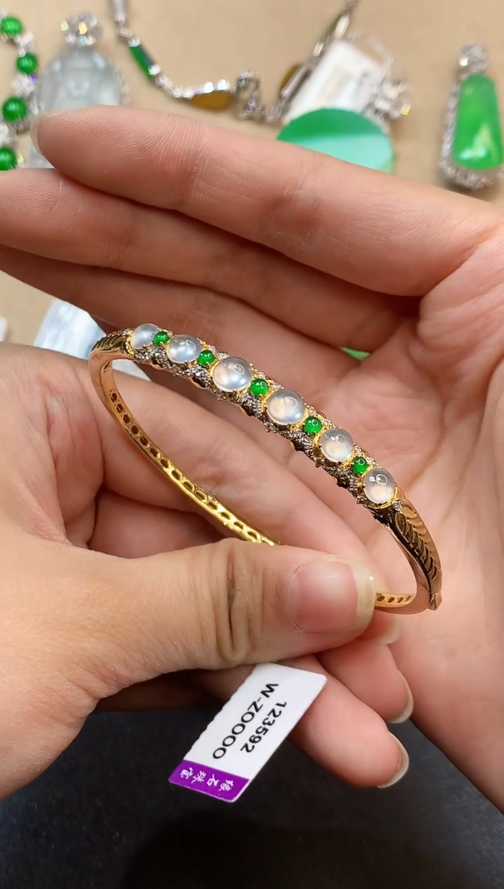 【闪购商品】翡翠手镯18K金镶嵌3094   