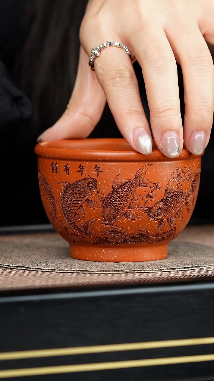 茶杯紫砂宜兴原矿紫砂年年有余