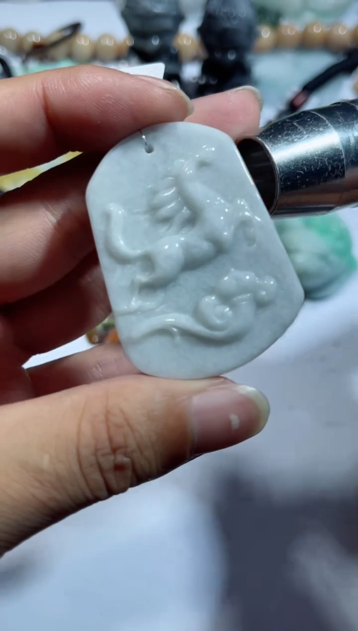 【闪购商品】翡翠吊坠(不含链)未镶嵌00003209