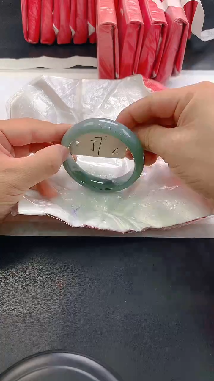 未镶嵌手镯翡翠6