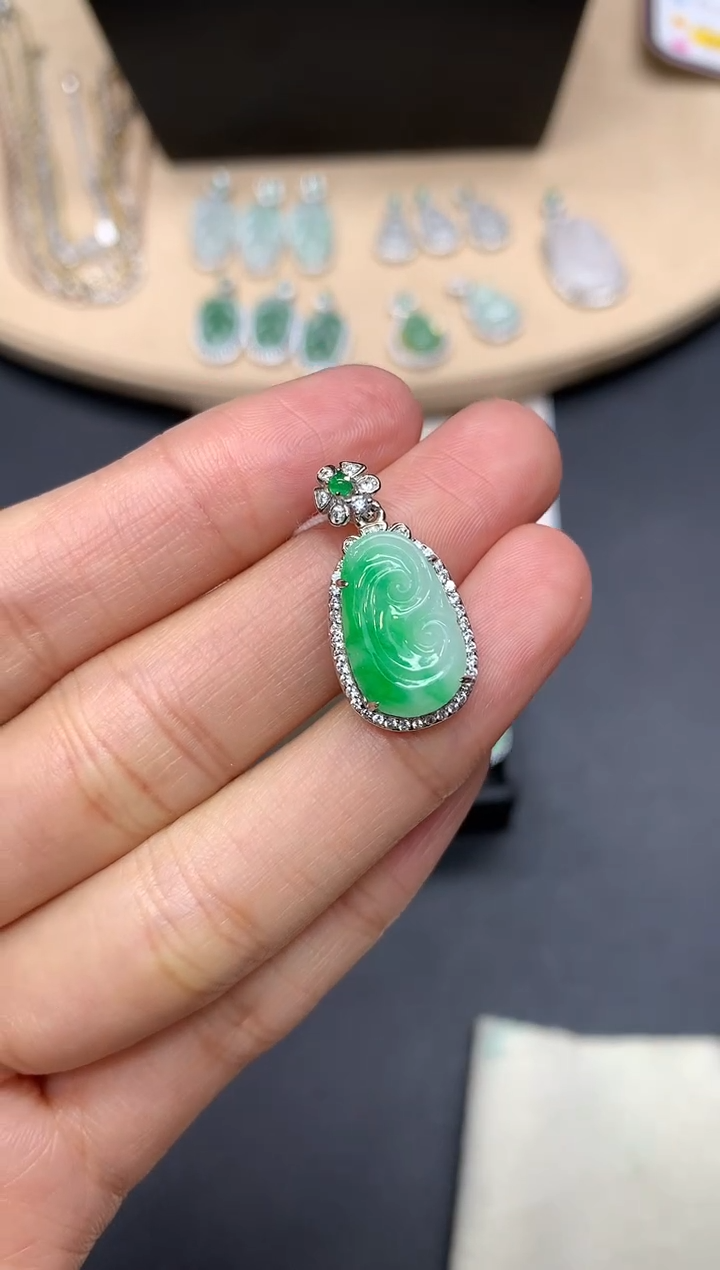 【闪购商品】翡翠吊坠(不含链)银S925镶嵌如意
