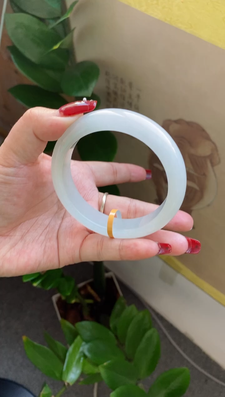 【闪购商品】翡翠手镯未镶嵌（老坑冰透胶）19号有棉线