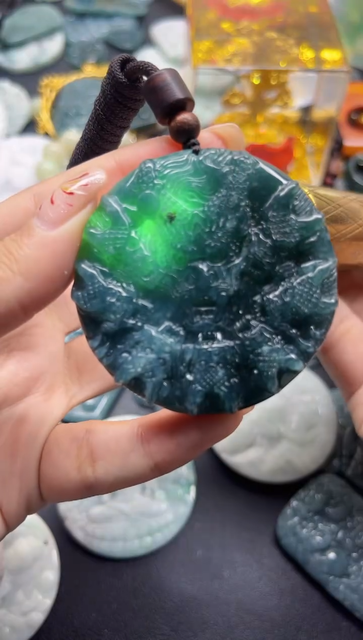 【闪购商品】翡翠颈饰未镶嵌翡翠