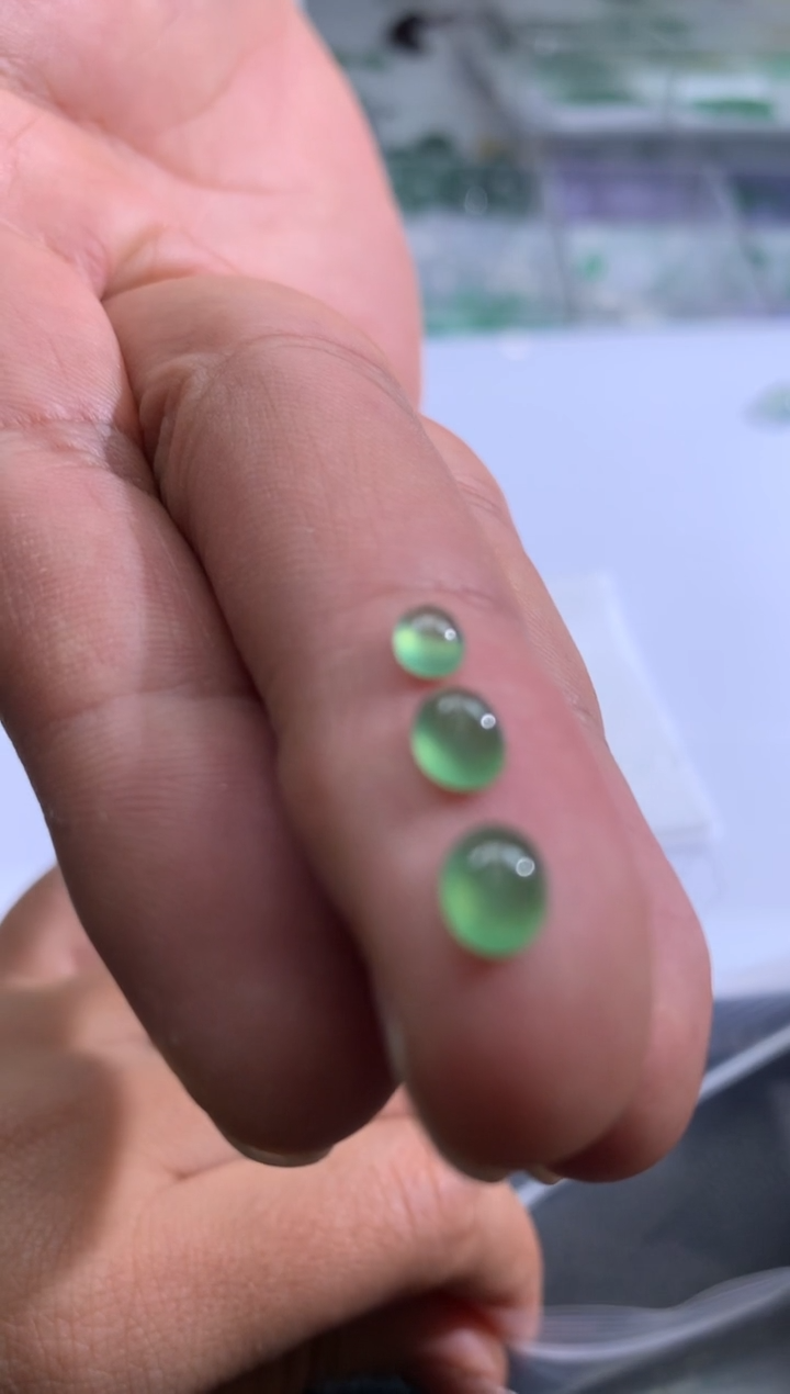 【闪购商品】定制翡翠未镶嵌翡翠