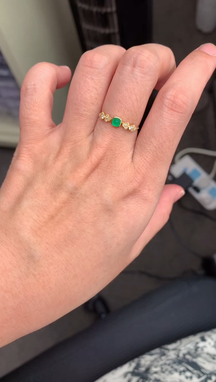 【闪购商品】祖母绿戒指18K金镶嵌16分祖母绿戒指