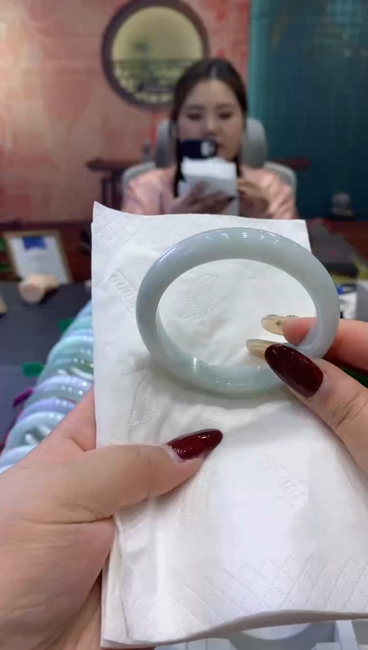 【闪购商品】翡翠手镯未镶嵌多人00011614