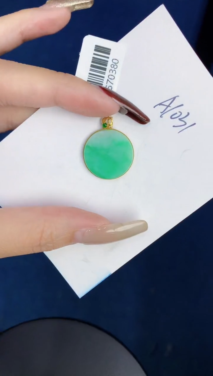 【闪购商品】翡翠颈饰18K金镶嵌00000000000