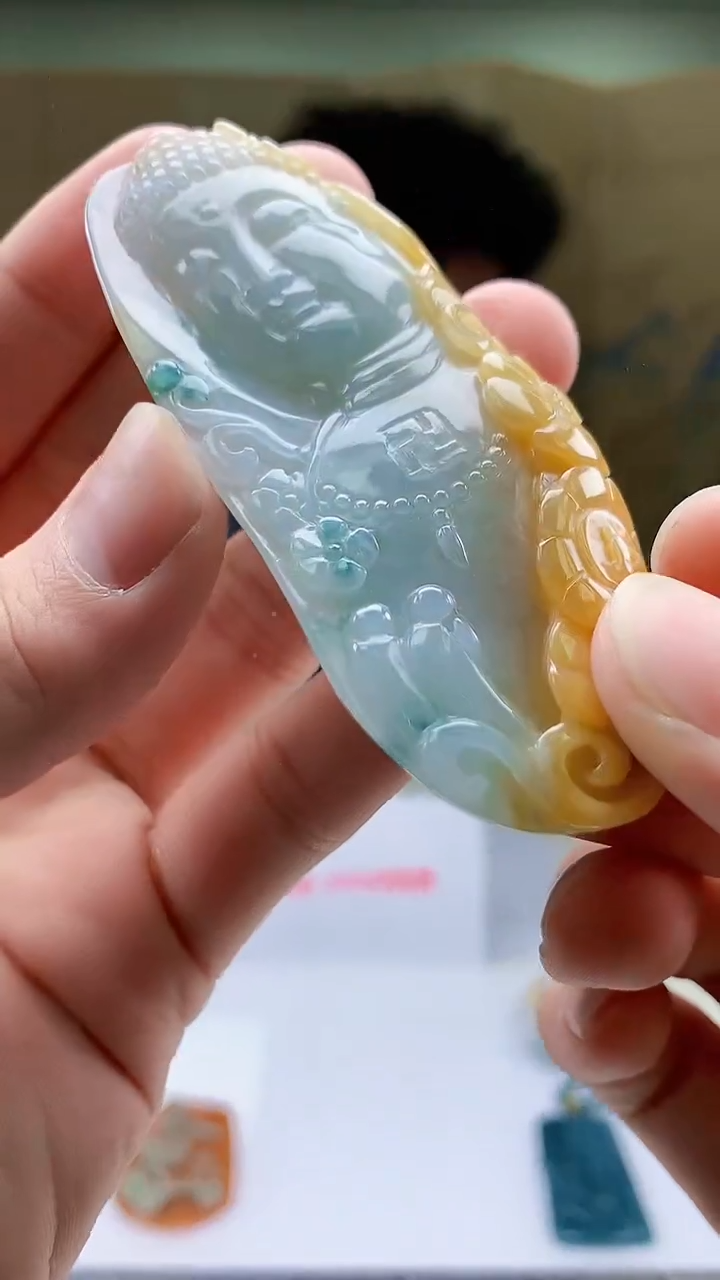 【闪购商品】定制翡翠未镶嵌4688bb-毛货挂件95赠珠链