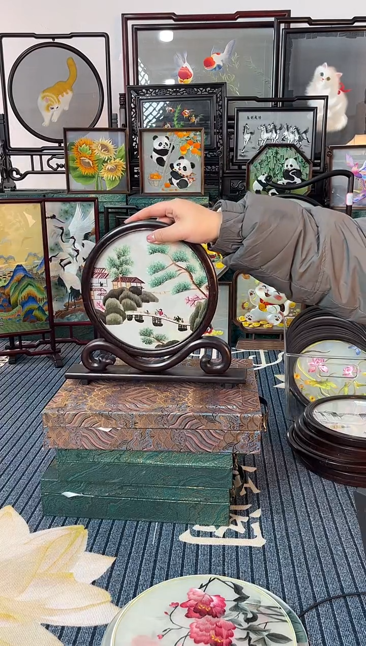 刺绣纯手工制作刺绣