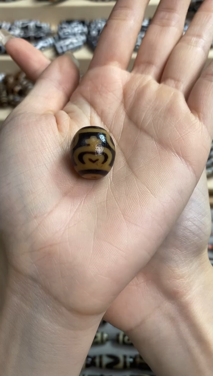 【闪购商品】玛瑙/玉髓珠宝奇石未镶嵌梵藏宝瓶达洛