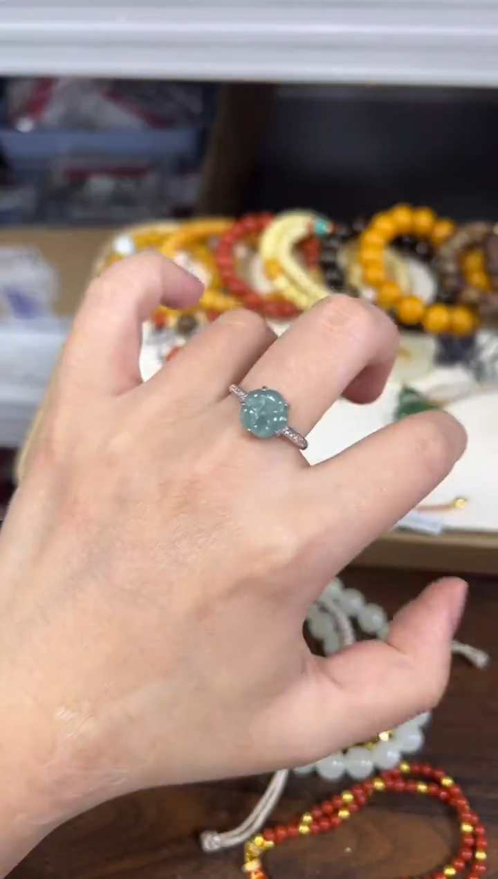 未镶嵌戒指翡翠高冰蓝水翡翠有米花镶嵌款戒指[38]