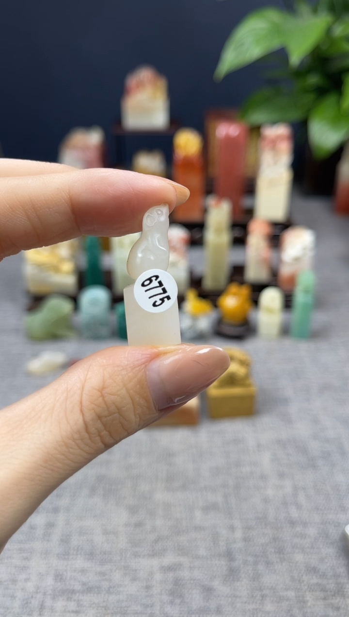 【闪购商品】寿山石印石6775       