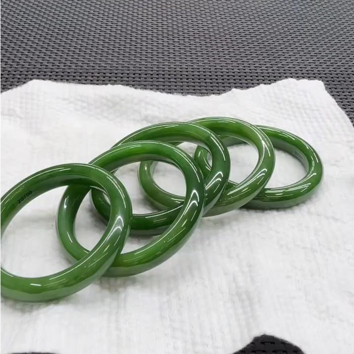 【老郑家】和田玉手镯一支(多样性发1件)