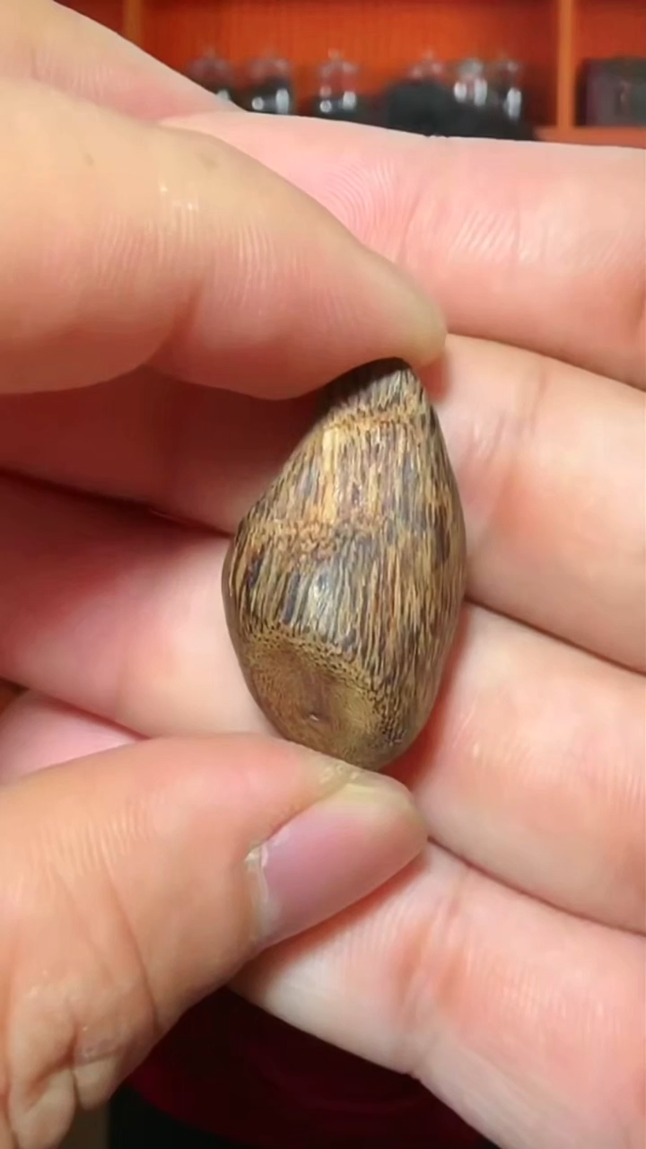 沉香吊坠a84号沉水多样性发一