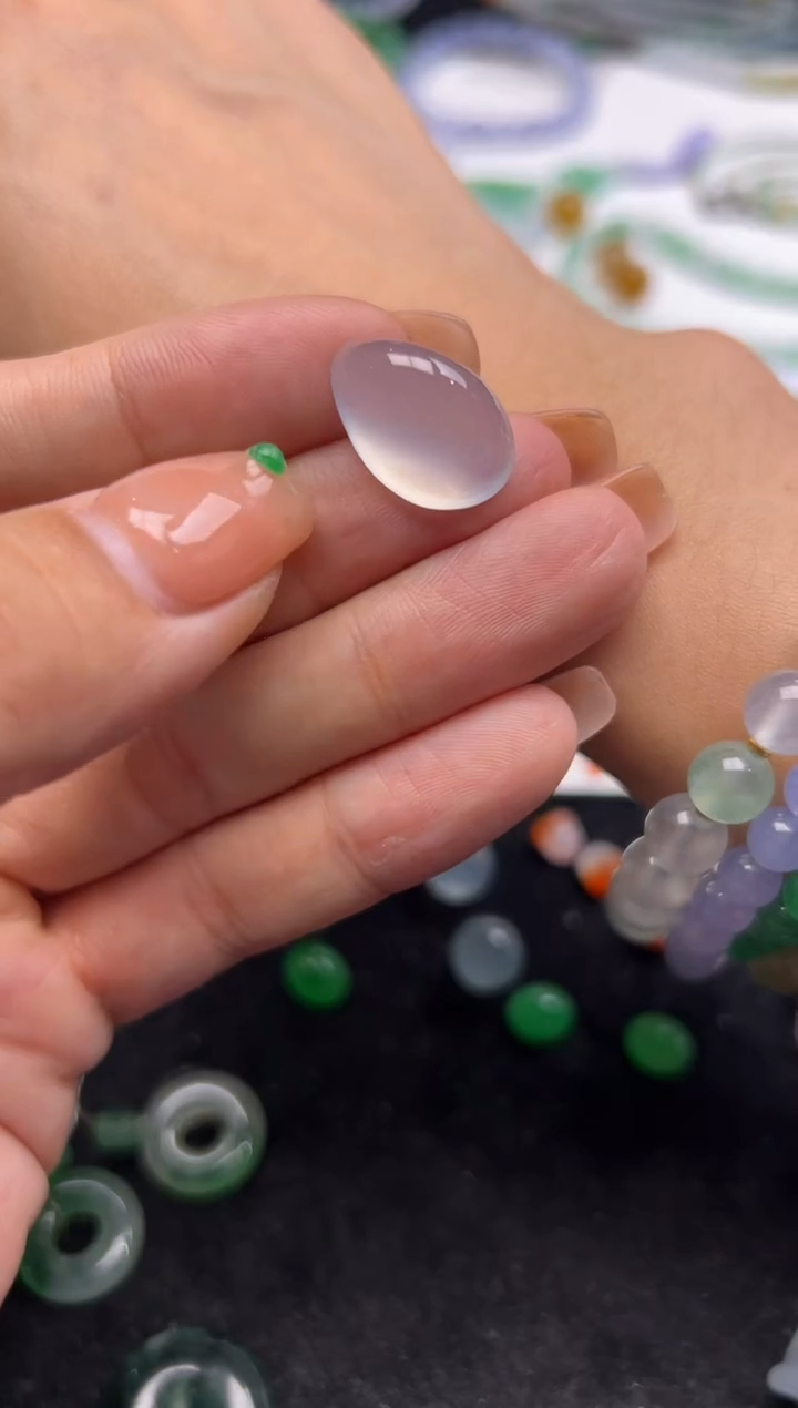 未镶嵌定制翡翠18mm*11.8mm*9.1mm冰随行8000+800-xmy073