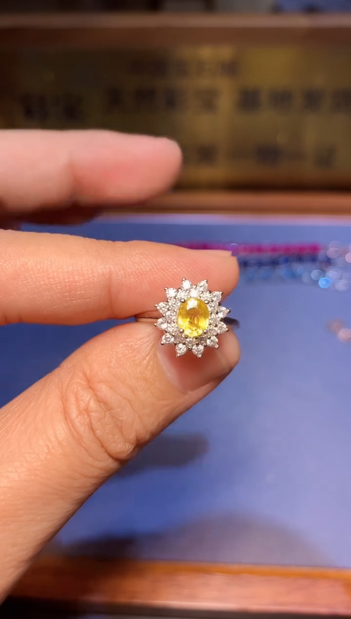 【闪购商品】蓝宝石戒指银S925镶嵌........