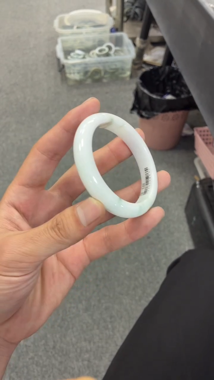 未镶嵌手镯翡翠驰****姐翡翠手镯