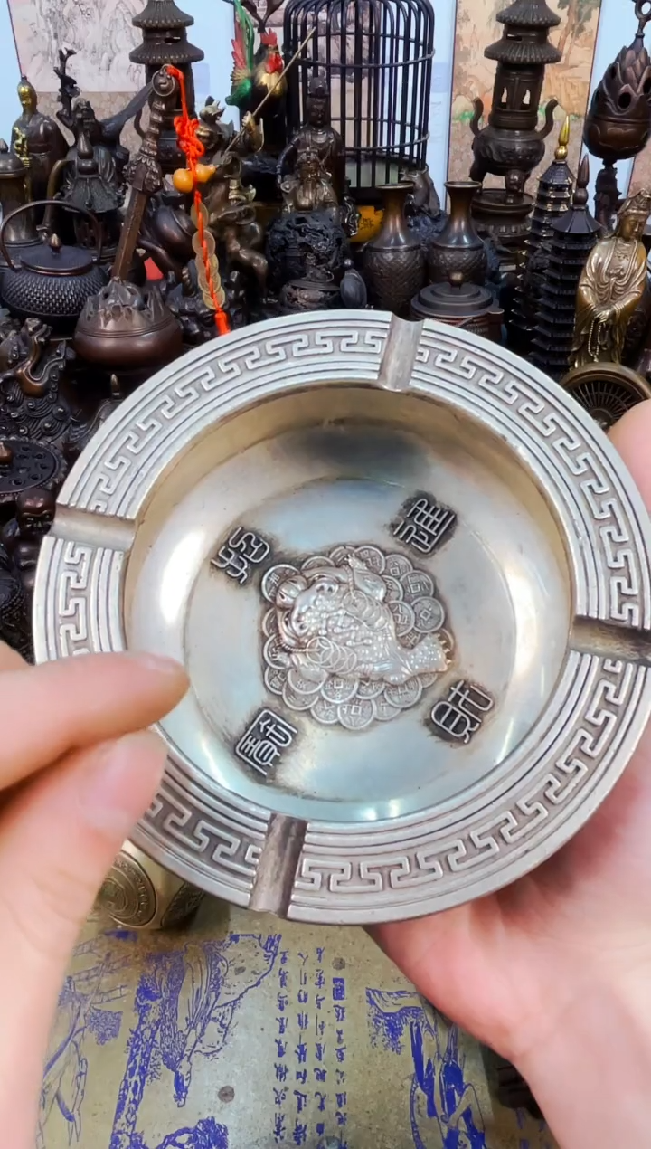 精铜工匠  独具韵味