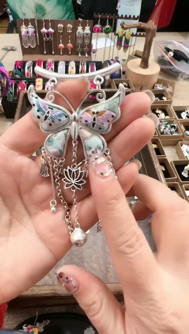 【闪购商品】织绣民族风老绣饰品281