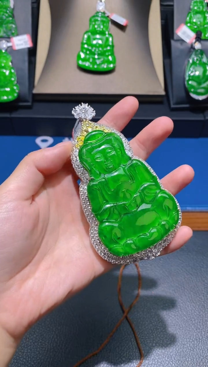 【闪购商品】翡翠颈饰未镶嵌天然A货翡翠05