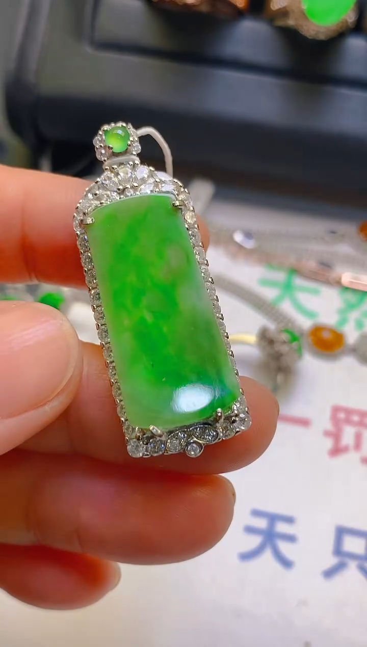 【闪购商品】翡翠耳饰银S925镶嵌天然A货翡翠1