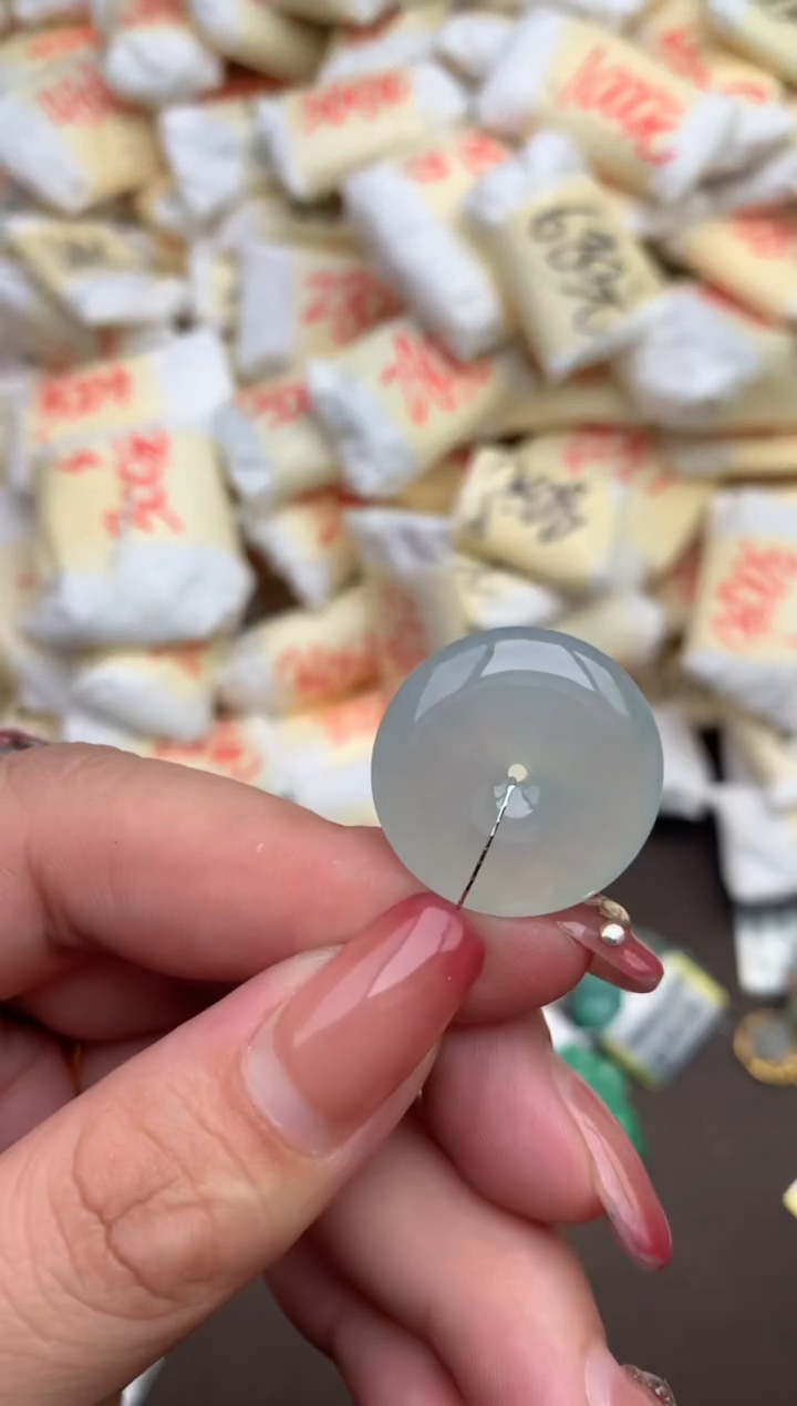 翡翠挂件未镶嵌—