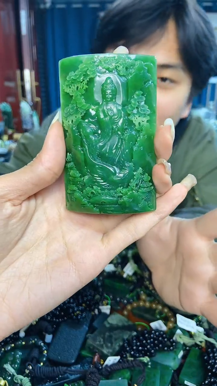 未镶嵌和田玉挂件1