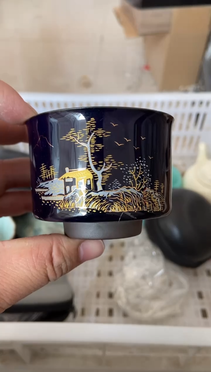 杯无运费险有瑕疵的摄影的产品有使用过的痕迹有点脏介意勿拍