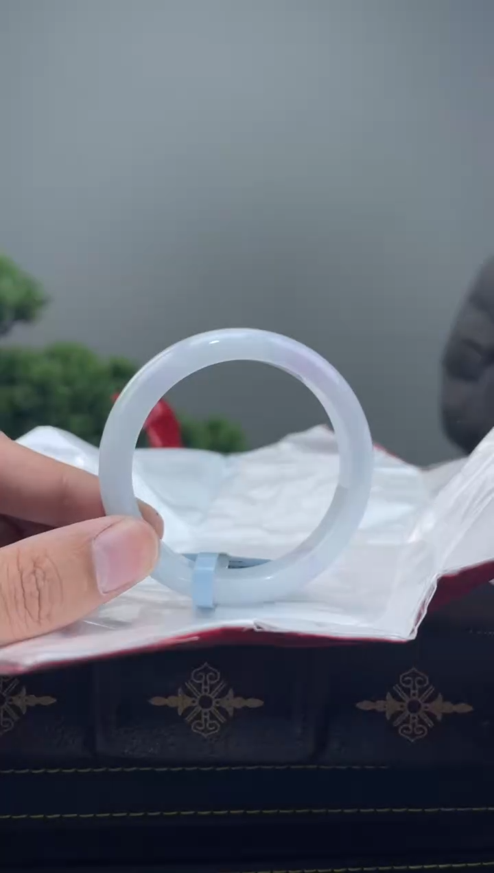 【闪购商品】翡翠手镯未镶嵌手镯9