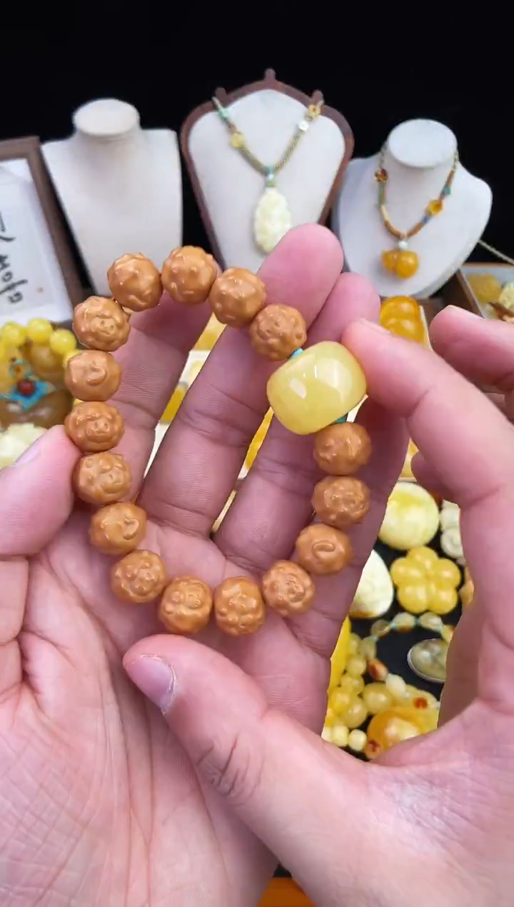 琥珀未镶嵌珠宝奇石柒月