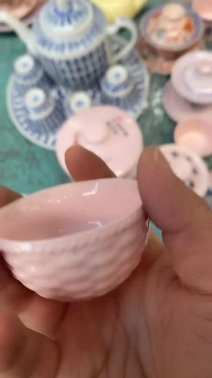 摆件陶红稀土波浪小客杯