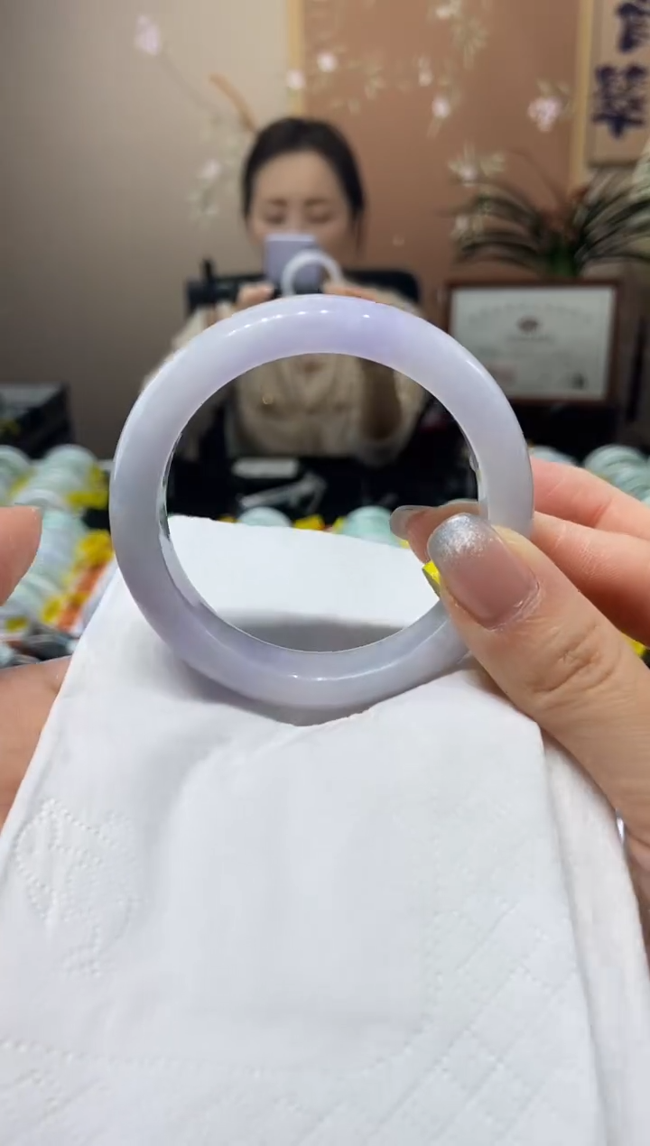 【闪购商品】翡翠手镯未镶嵌53.6圈口