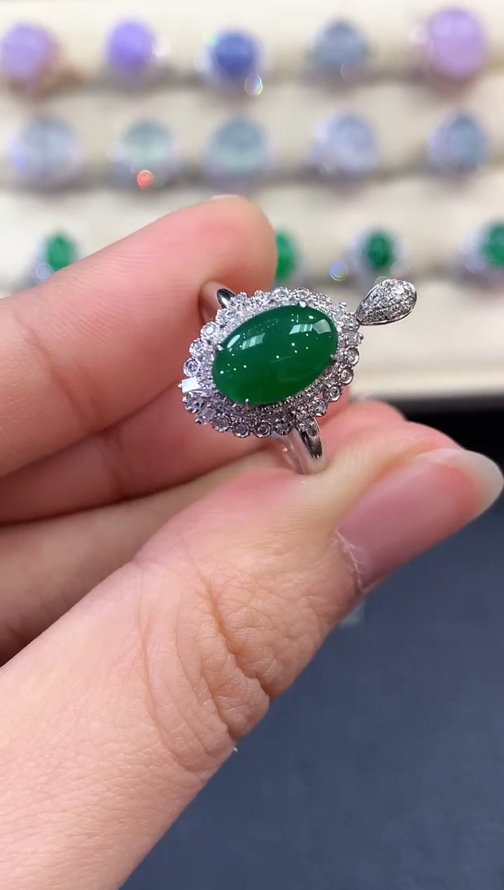 【闪购商品】翡翠戒指18K金镶嵌 B100        