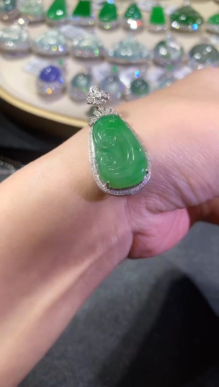 【闪购商品】翡翠吊坠(不含链)18K金镶嵌12-如意