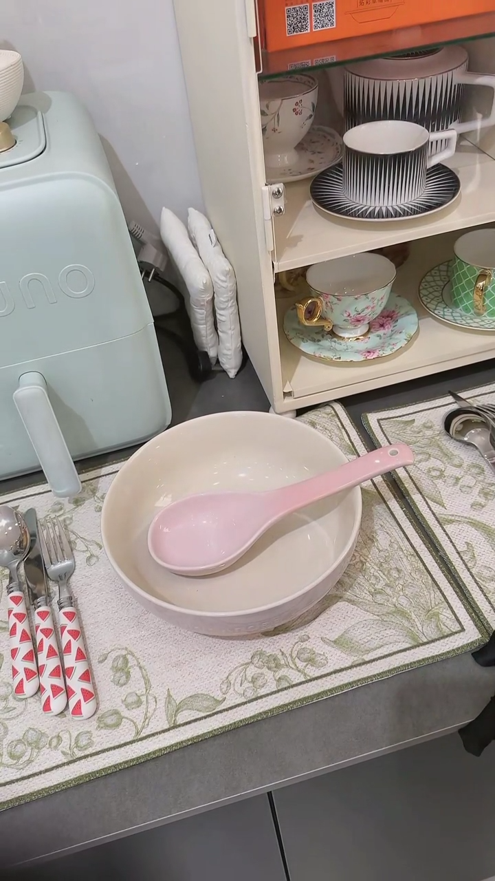 【闪购商品】瓷樱花粉-大汤碗汤勺组合装