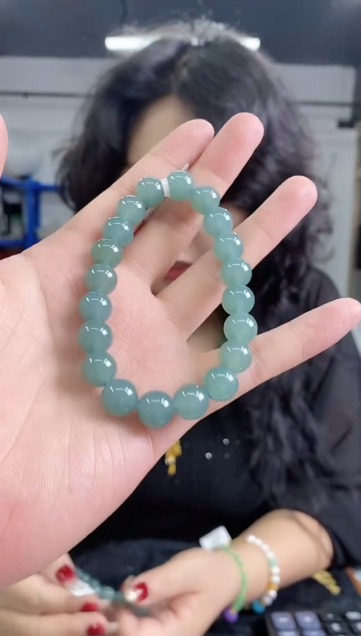 未镶嵌手串翡翠多样性发其一颜色微差