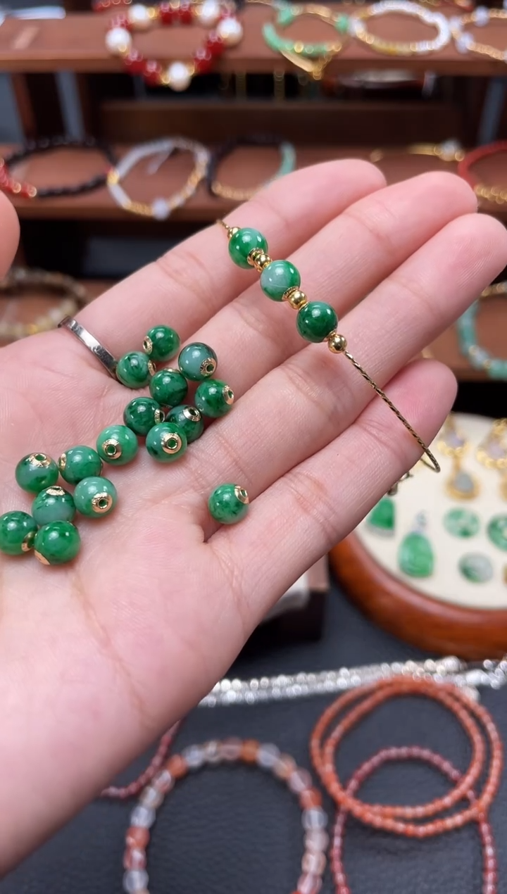 【闪购商品】翡翠吊坠(不含链)18K金镶嵌多样性发货一个
