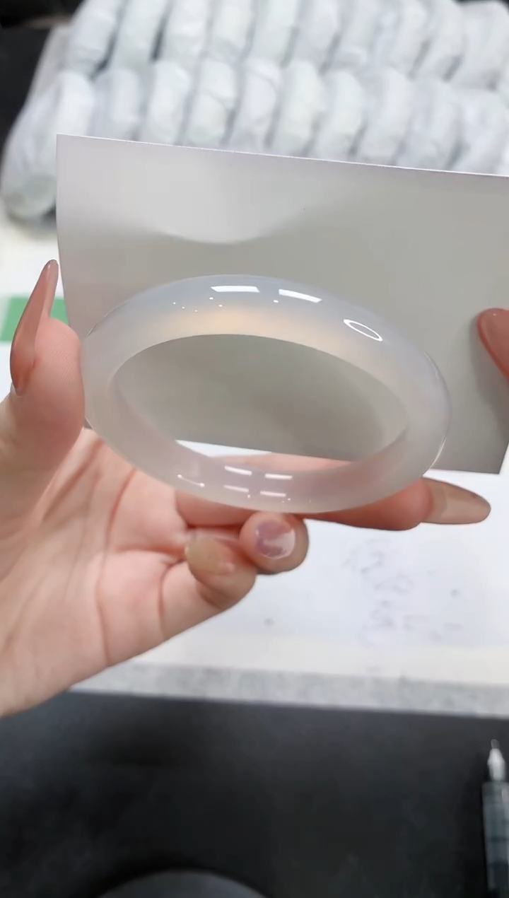 石英质玉手镯未镶嵌417-55.4荔枝