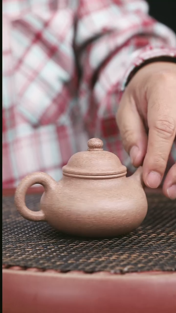 茶壶紫砂21号桃花泥纳底容天150CC