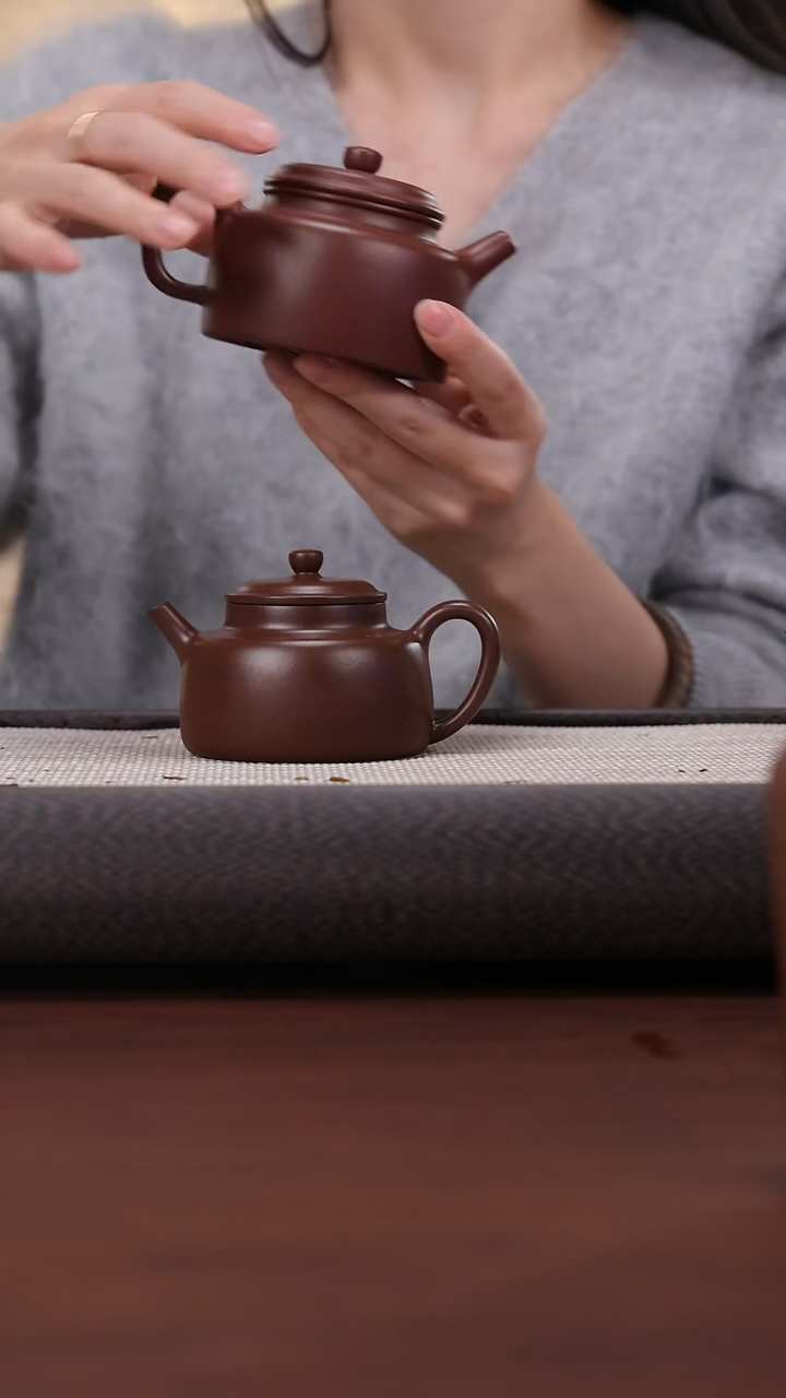 【闪购商品】紫砂茶壶458 冯文婷紫脂泥 禅钟  150cc