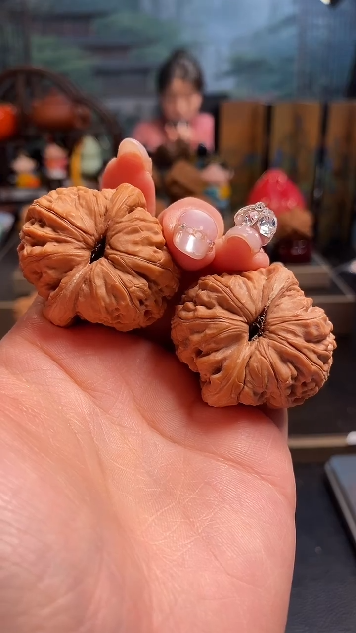 【闪购商品】文玩核桃吊坠K215平谷元宝39