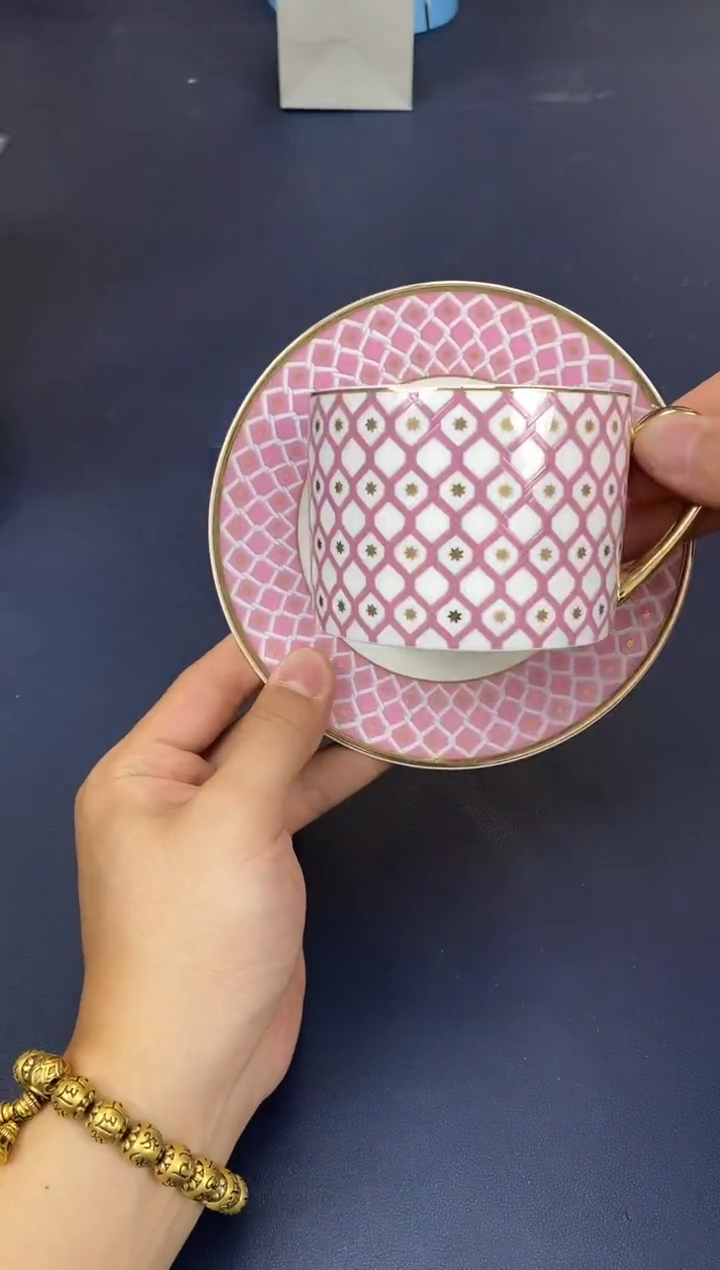 瓷片老号重启，一漏到底@@H1843