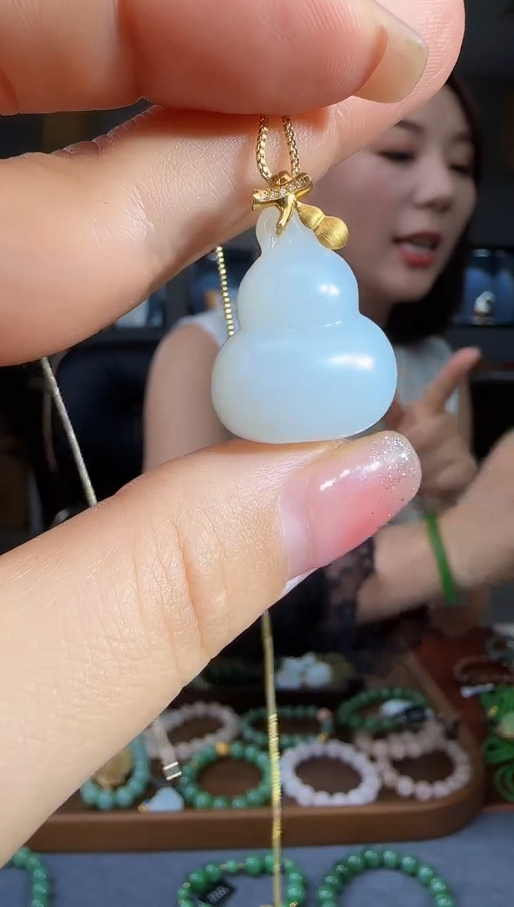 和田玉18K金镶嵌吊坠(不含链)1