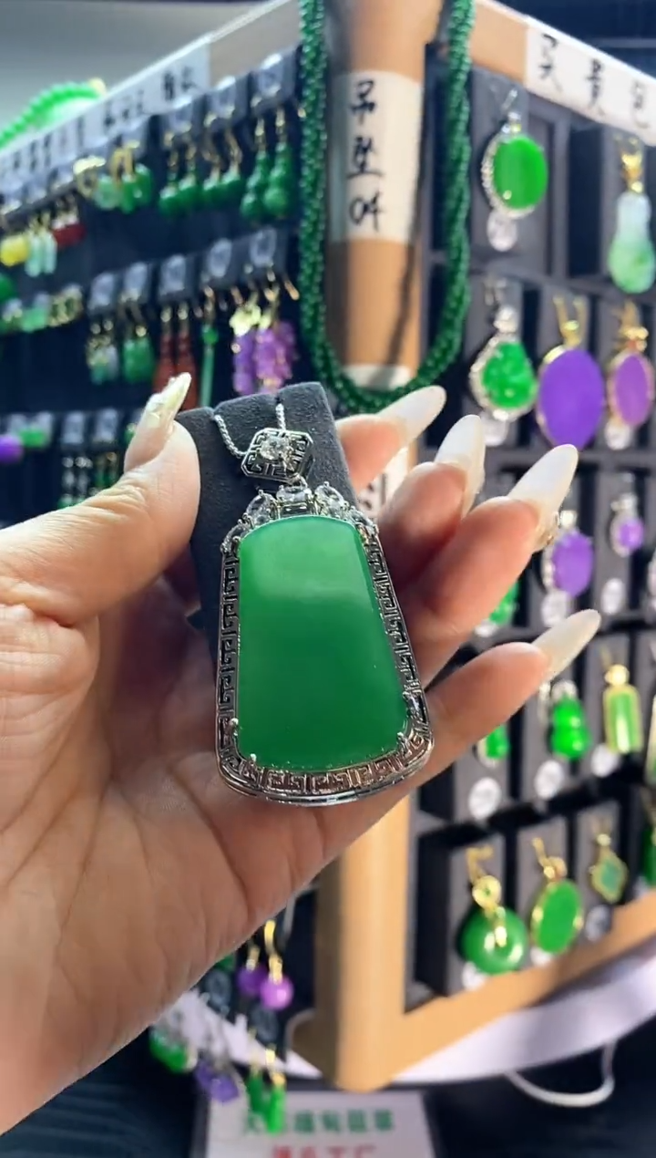 【闪购商品】翡翠耳饰银S925镶嵌212....