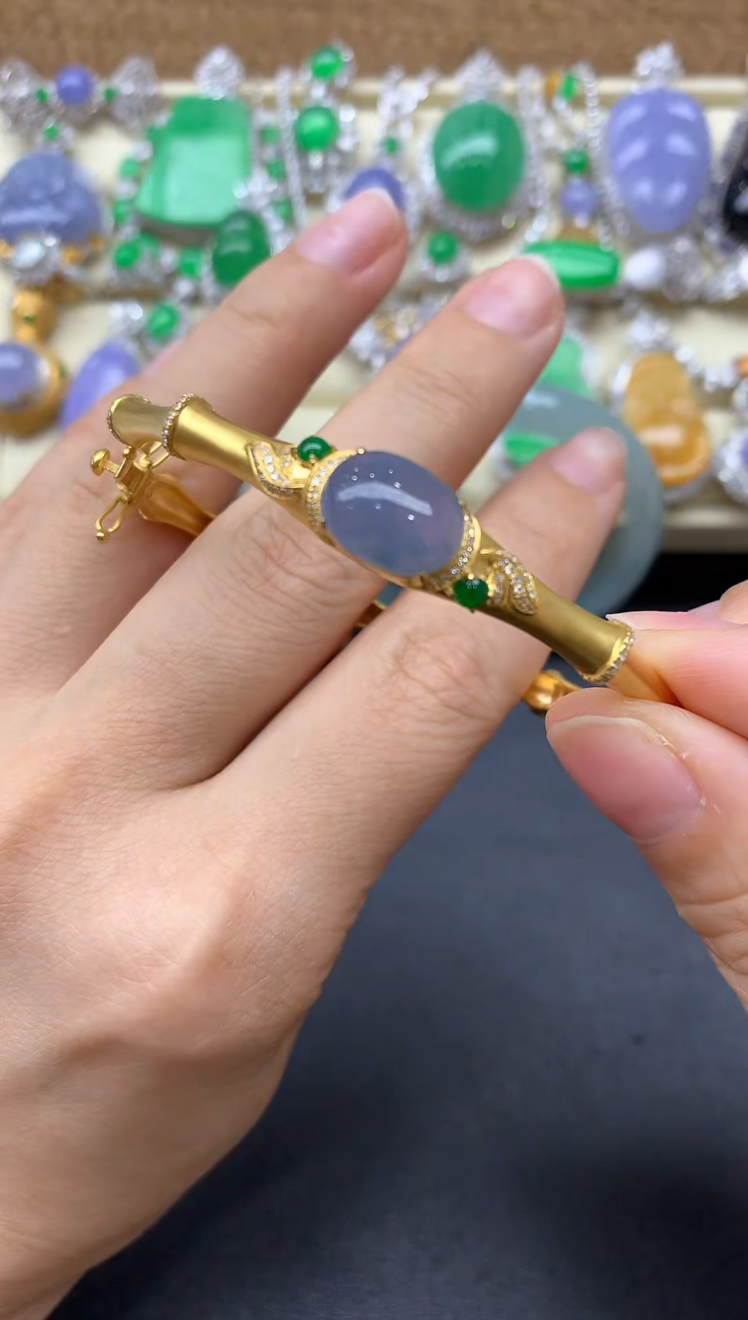 【闪购商品】翡翠手镯18K金镶嵌457-中国好珍宝