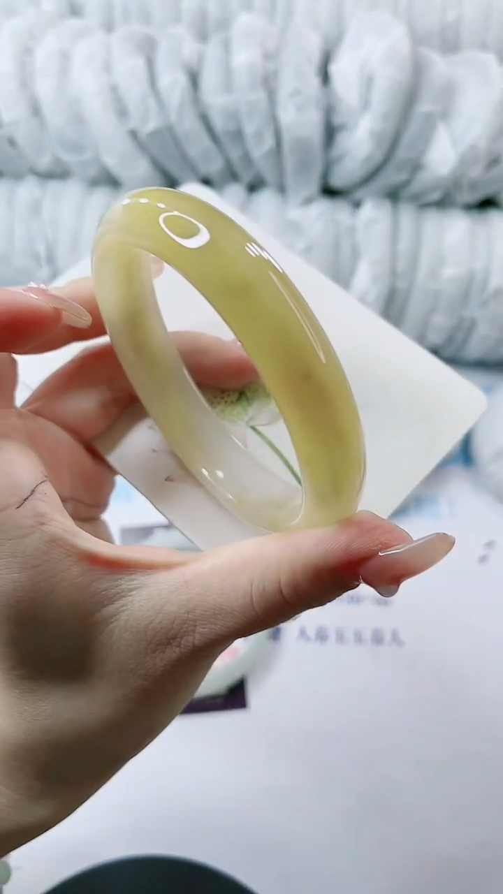 【闪购商品】石英质玉手镯未镶嵌多样性发货62D146