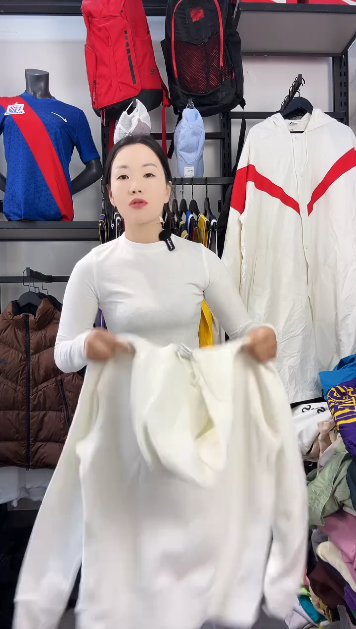 252 ·编码 瑕疵款直播间过款为准 尺码·M170