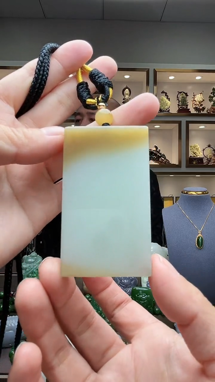 【闪购商品】和田玉颈饰未镶嵌苏